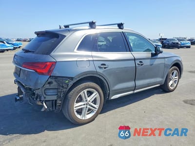 Trzecie zdjęcie samochodu z tyłu: 2024 AUDI Q5 E PREMIUM PLUS 55 VIN:WA1E2AFY9R2070613 - miniatura