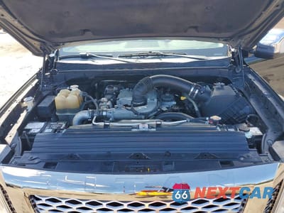 Zdjęcie 11 z 12 samochodu: 2017 NISSAN TITAN XD PLATINUM RESERVE VIN:1N6BA1F42HN561043 - miniatura