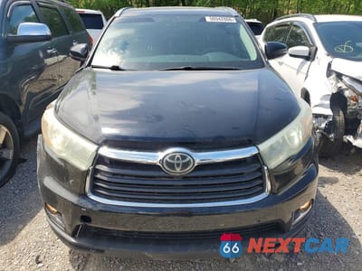 Piąte zdjęcie samochodu w środku: 2015 TOYOTA HIGHLANDER LIMITED VIN:5TDDKRFH7FS173503 - miniatura