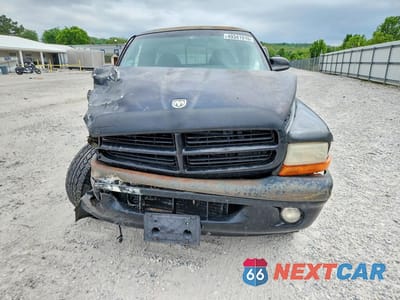 Piąte zdjęcie samochodu w środku: 1998 DODGE DAKOTA VIN:1B7GG22Y9WS690790 - miniatura
