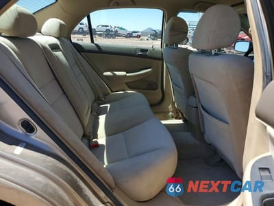 Zdjęcie 10 z 13 samochodu: 2005 HONDA ACCORD LX VIN:3HGCM56425G707789 - miniatura