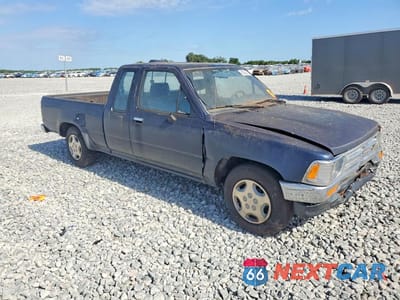 Czwarte zdjęcie samochodu z boku: 1994 TOYOTA PICKUP DX VIN:JT4RN93P3R5102673 - miniatura