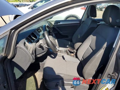 Zdjęcie 7 z 12 samochodu: 2017 VOLKSWAGEN GOLF SPORTWAGEN S VIN:3VWA17AU8HM501400 - miniatura