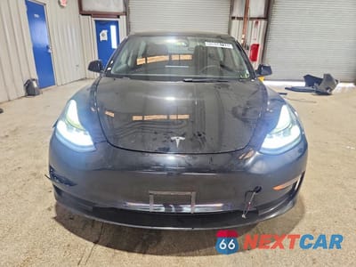 Piąte zdjęcie samochodu w środku: 2022 TESLA MODEL 3 VIN:5YJ3E1EA6NF370559 - miniatura