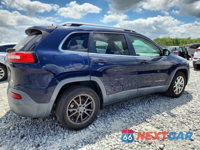 Trzecie zdjęcie samochodu z tyłu: 2016 JEEP CHEROKEE LATITUDE VIN:1C4PJLCB1GW135778 - miniatura