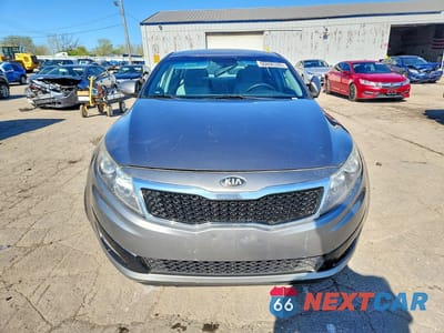 Piąte zdjęcie samochodu w środku: 2013 KIA OPTIMA LX VIN:5XXGM4A77DG148768 - miniatura
