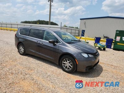 Czwarte zdjęcie samochodu z boku: 2022 CHRYSLER VOYAGER LX VIN:2C4RC1CGXNR223088 - miniatura