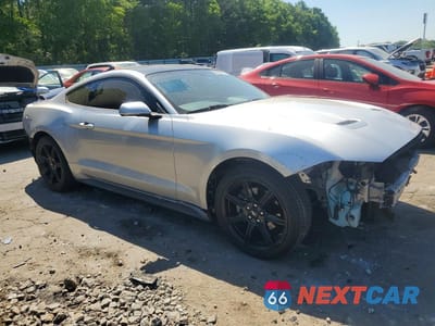 Czwarte zdjęcie samochodu z boku: 2019 FORD MUSTANG VIN:1FA6P8TH3K5200095 - miniatura