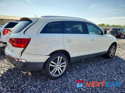 Trzecie zdjęcie samochodu z tyłu: 2009 AUDI Q7 VIN:WA1AY74L69D006220 - miniatura