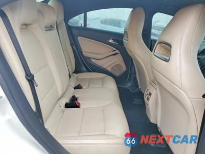 Zdjęcie 10 z 11 samochodu: 2014 MERCEDES-BENZ CLA 250 4MATIC VIN:WDDSJ4GB8EN145548 - miniatura