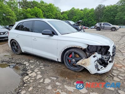 Czwarte zdjęcie samochodu z boku: 2023 AUDI SQ5 PRESTIGE VIN:WA1C4AFY8P2009624 - miniatura