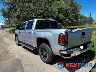 Trzecie zdjęcie samochodu z tyłu: 2017 GMC SIERRA K1500 SLT VIN:3GTU2NEC2HG115542 - miniatura