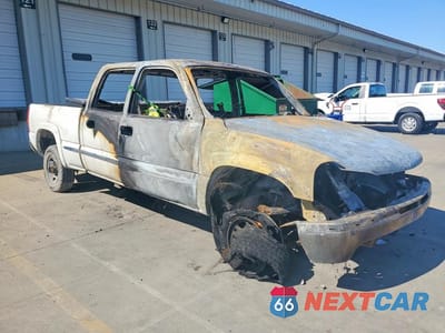 Czwarte zdjęcie samochodu z boku: 2002 GMC SIERRA C2500 HEAVY DUTY VIN:1GTHC23U02F172212 - miniatura