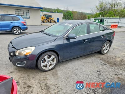 2013 VOLVO S60 T5 YV1612FS0D1208658 - główne zdjęcie licytacji z USA - miniatura