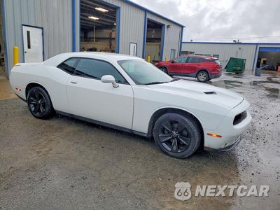 Czwarte zdjęcie samochodu z boku: 2017 DODGE CHALLENGER SXT VIN:2C3CDZAG8HH598304 - miniatura