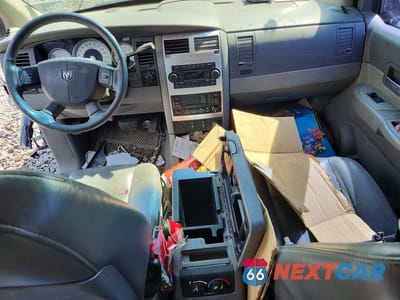 Zdjęcie 8 z 12 samochodu: 2005 DODGE DURANGO LIMITED VIN:1D4HB58D45F563870 - miniatura