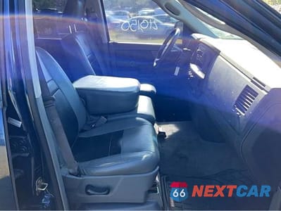 Piąte zdjęcie samochodu w środku: 2006 DODGE RAM 1500 ST VIN:1D7HA18K76J244572 - miniatura