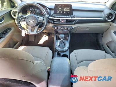 Zdjęcie 8 z 12 samochodu: 2021 KIA FORTE LXS VIN:3KPF24AD8ME303862 - miniatura