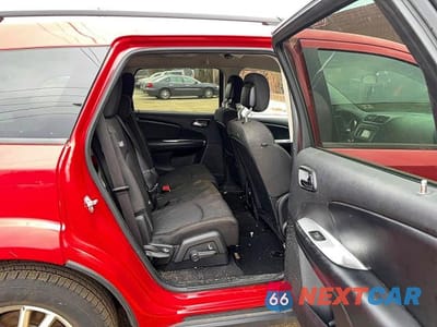 Zdjęcie 6 z 10 samochodu: 2017 DODGE JOURNEY SXT VIN:3C4PDDBG9HT526050 - miniatura