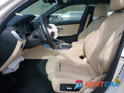 Zdjęcie 7 z 12 samochodu: 2020 BMW 330I VIN:3MW5R1J07L8B43244 - miniatura