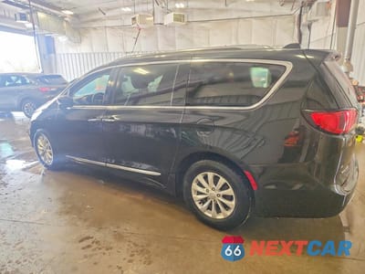 Drugie zdjęcie samochodu z przodu: 2019 CHRYSLER PACIFICA TOURING L VIN:2C4RC1BGXKR624962 - miniatura
