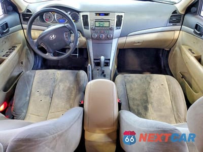 Zdjęcie 8 z 12 samochodu: 2010 HYUNDAI SONATA GLS VIN:5NPET4AC2AH599470 - miniatura