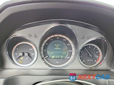 Zdjęcie 9 z 11 samochodu: 2010 MERCEDES-BENZ C 300 4MATIC VIN:WDDGF8BB2AR102932 - miniatura