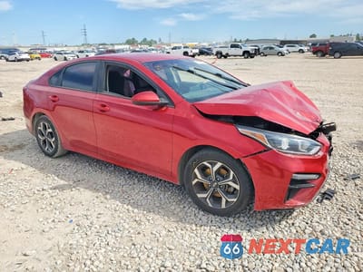 Czwarte zdjęcie samochodu z boku: 2019 KIA FORTE LXS VIN:3KPF24AD0KE099149 - miniatura