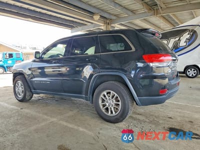 Drugie zdjęcie samochodu z przodu: 2018 JEEP GRAND CHEROKEE LAREDO VIN:1C4RJFAG5JC107807 - miniatura