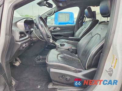 Zdjęcie 7 z 13 samochodu: 2018 CHRYSLER PACIFICA LIMITED VIN:2C4RC1GG8JR261911 - miniatura