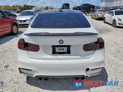Zdjęcie 6 z 12 samochodu: 2015 BMW M3 VIN:WBS3C9C58FP803115 - miniatura