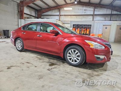 Czwarte zdjęcie samochodu z boku: 2015 NISSAN ALTIMA 2.5 S VIN:1N4AL3APXFN391491 - miniatura