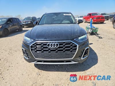 Piąte zdjęcie samochodu w środku: 2022 AUDI Q5 PREMIUM PLUS 45 VIN:WA1EAAFYXN2133392 - miniatura