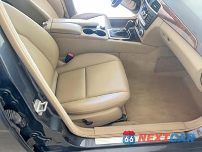 Piąte zdjęcie samochodu w środku: 2014 MERCEDES-BENZ C 300 4MATIC VIN:WDDGF8AB0ER307009 - miniatura