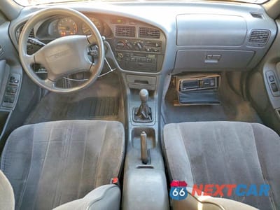 Zdjęcie 8 z 12 samochodu: 1996 TOYOTA CAMRY DX VIN:JT2BG12K9T0385631 - miniatura