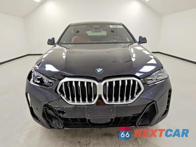 Piąte zdjęcie samochodu w środku: 2026 BMW X6 XDRIVE40I VIN:5UX33EX00T9135825 - miniatura