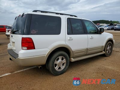 Trzecie zdjęcie samochodu z tyłu: 2005 FORD EXPEDITION EDDIE BAUER VIN:1FMFU175X5LA23986 - miniatura