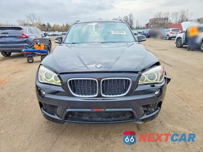 Piąte zdjęcie samochodu w środku: 2015 BMW X1 XDRIVE28I VIN:WBAVL1C50FVY25782 - miniatura