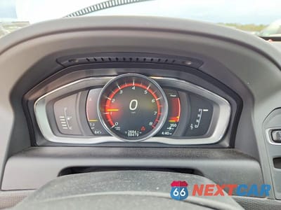 Zdjęcie 9 z 14 samochodu: 2017 VOLVO XC60 T6 DYNAMIC VIN:YV449MRR3H2212646 - miniatura