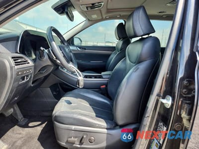 Zdjęcie 7 z 13 samochodu: 2020 HYUNDAI PALISADE SEL VIN:KM8R44HE7LU062572 - miniatura