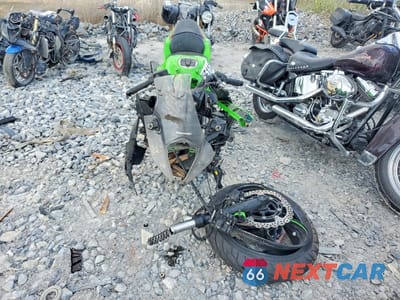 Drugie zdjęcie samochodu z przodu: 2024 KAWASAKI EX650 P VIN:ML5EXEP16RDAC5478 - miniatura