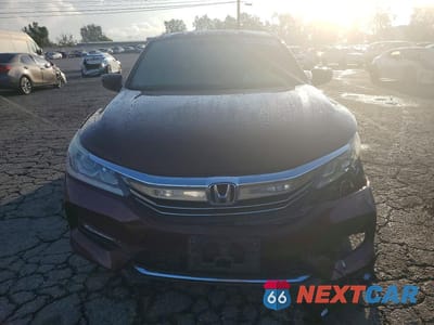 Piąte zdjęcie samochodu w środku: 2017 HONDA ACCORD SPORT SPECIAL EDITION VIN:1HGCR2F18HA086227 - miniatura