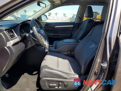Zdjęcie 7 z 14 samochodu: 2015 TOYOTA HIGHLANDER LE PLUS VIN:5TDBKRFH6FS135686 - miniatura