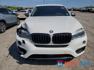 Piąte zdjęcie samochodu w środku: 2015 BMW X6 XDRIVE50I VIN:5UXKU6C5XF0F94310 - miniatura