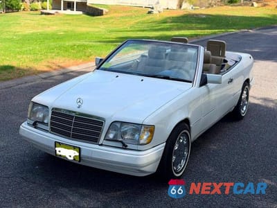Drugie zdjęcie samochodu z przodu: 1995 MERCEDES-BENZ E 320 VIN:WDBEA66E5SC282399 - miniatura