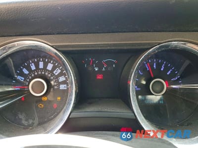Zdjęcie 9 z 12 samochodu: 2014 FORD MUSTANG VIN:1ZVBP8AM3E5282341 - miniatura