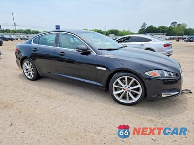 Czwarte zdjęcie samochodu z boku: 2015 JAGUAR XF 3.0 SPORT VIN:SAJWA0F75F8U77885 - miniatura