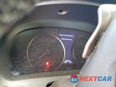 Zdjęcie 9 z 12 samochodu: 2014 LEXUS LS 460 VIN:JTHBL5EFXE5131651 - miniatura