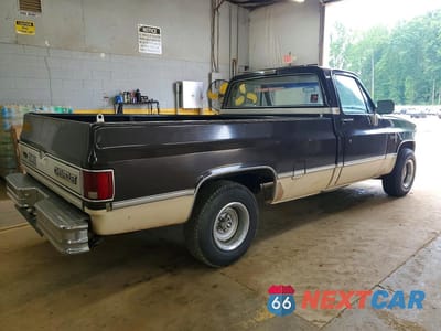 Trzecie zdjęcie samochodu z tyłu: 1986 CHEVROLET C10 VIN:1GCDC14H5GF341755 - miniatura