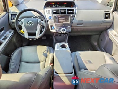 Zdjęcie 8 z 12 samochodu: 2014 TOYOTA PRIUS V FIVE VIN:JTDZN3EU9E3295384 - miniatura